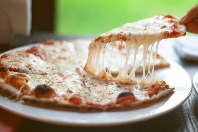 cheese pizza